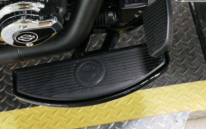 2026 Harley-Davidson® FLHC - Heritage Classic