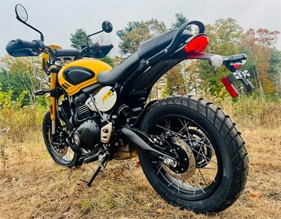 2026 Triumph Scrambler 400 XC