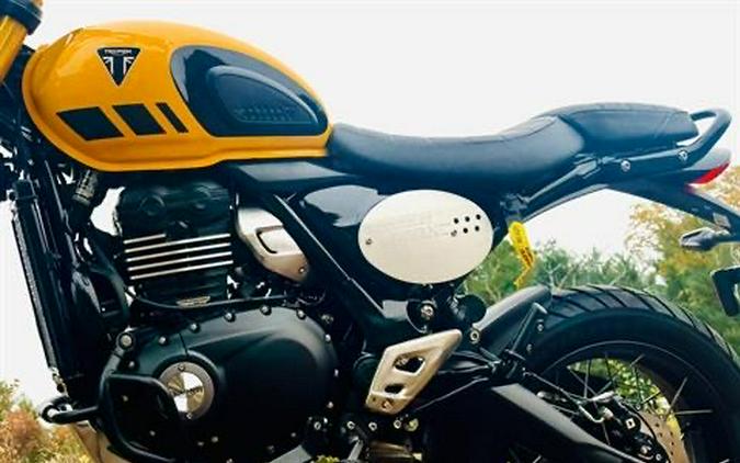 2026 Triumph Scrambler 400 XC