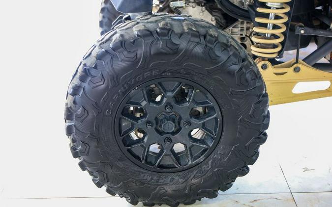 2023 Can-Am Maverick X3 DS TURBO RR (Desert Tan & Carbon Black)