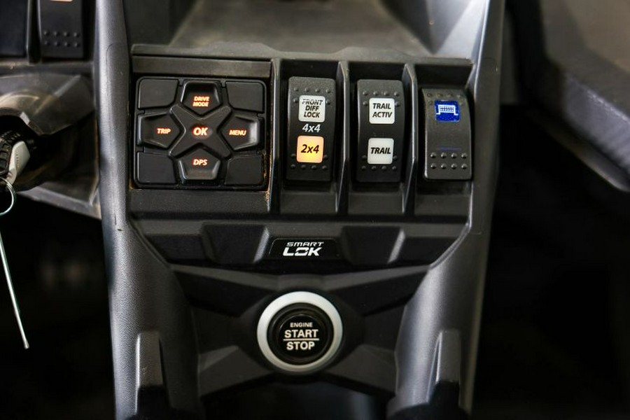2023 Can-Am Maverick X3 DS TURBO RR (Desert Tan & Carbon Black)