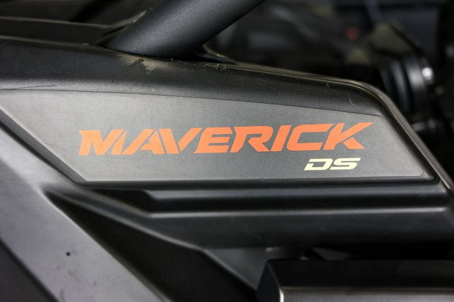 2023 Can-Am Maverick X3 DS TURBO RR (Desert Tan & Carbon Black)
