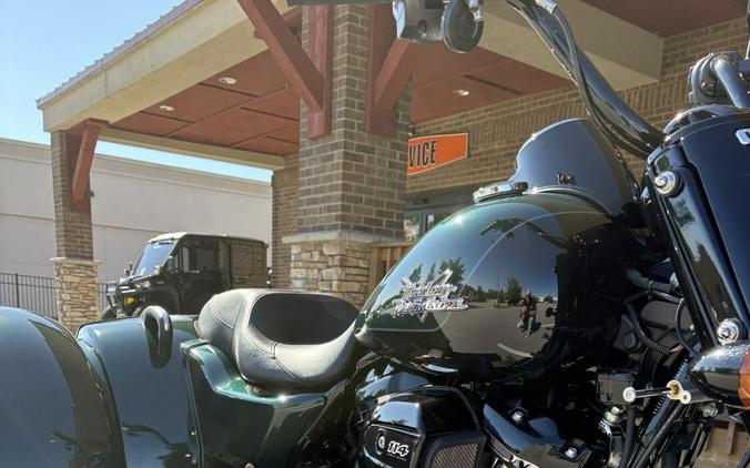 2024 Harley-Davidson® Freewheeler® Alpine Green / Vivid Black