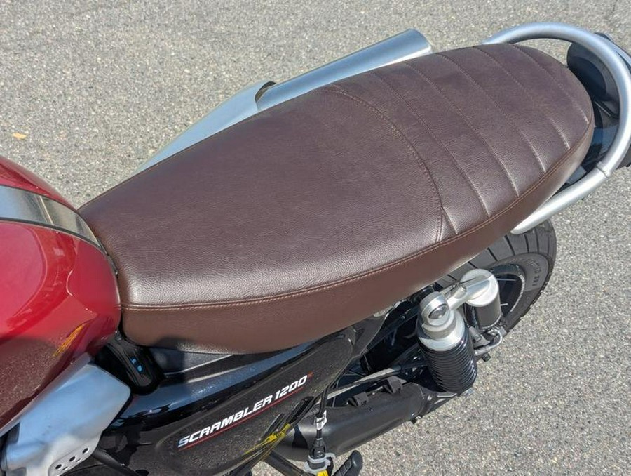 2025 Triumph Scrambler 1200 X Carnival Red