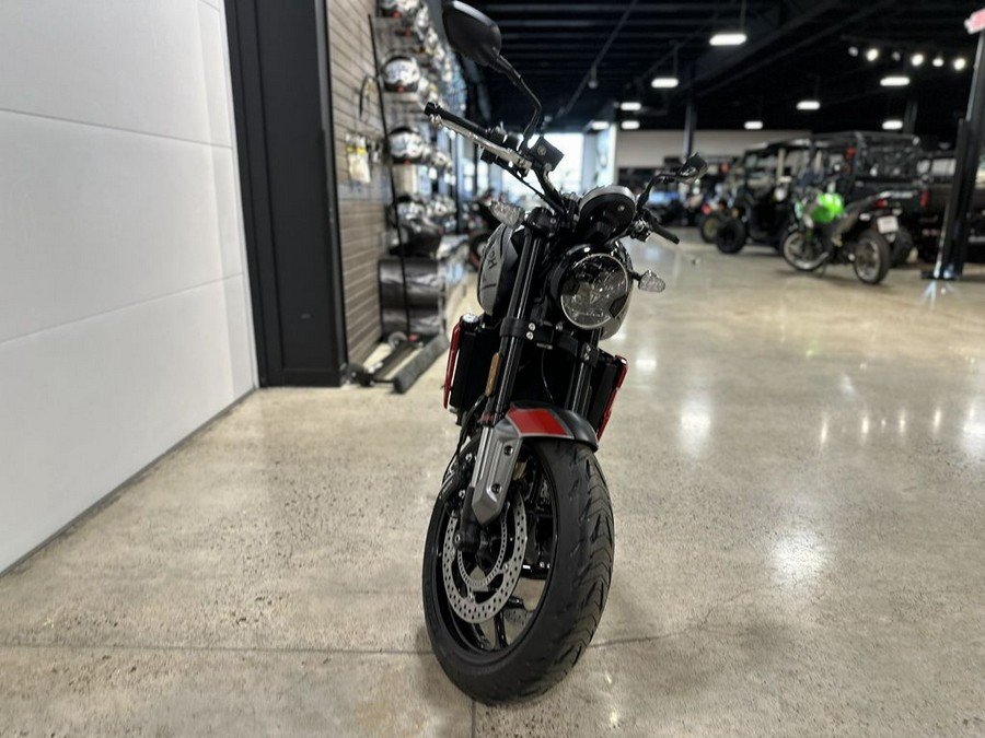 2023 Triumph Trident 660 Silver Ice Diablo Red