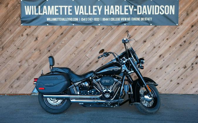 2018 Harley-Davidson Softail Heritage Classic 114 Review — From...