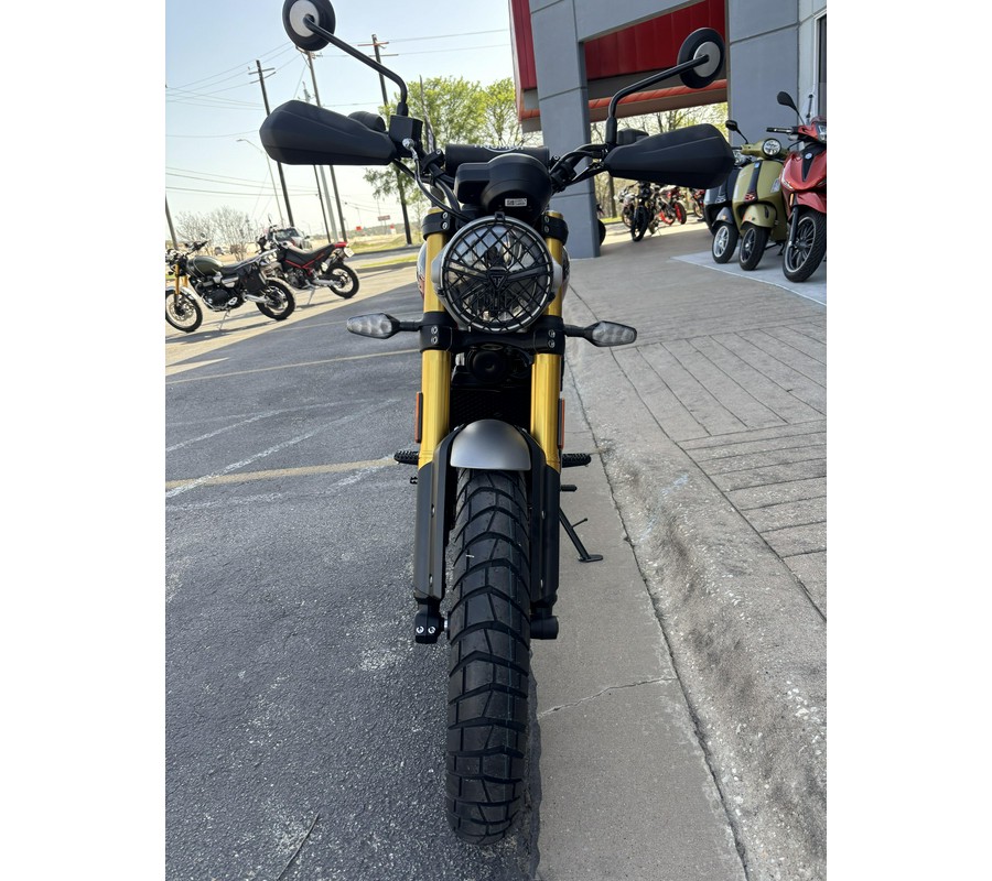 2025 Triumph Scrambler 400 X