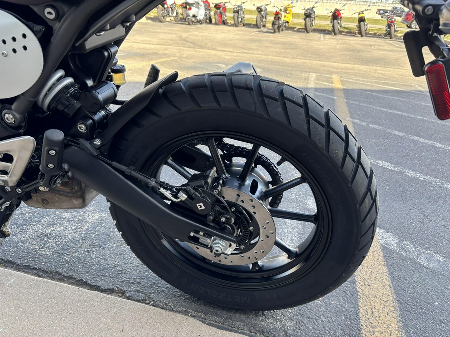 2025 Triumph Scrambler 400 X