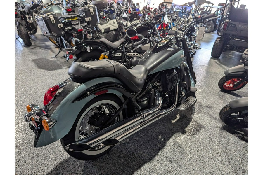 2025 Kawasaki Vulcan 900 Classic