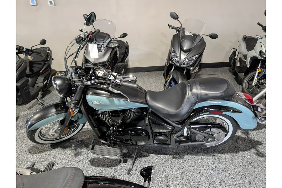2025 Kawasaki Vulcan 900 Classic