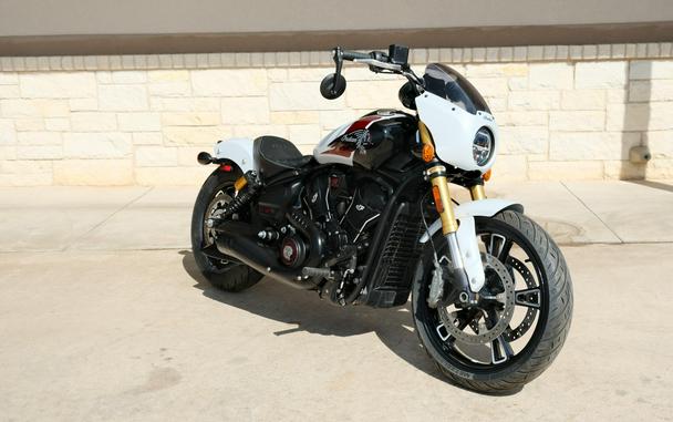 2025 INDIAN MOTORCYCLE 101 SCOUT WHITE MTLC WGRFX TEC 49ST BASE