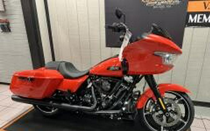 2026 Harley-Davidson® Road Glide® Blood Orange Black Trim