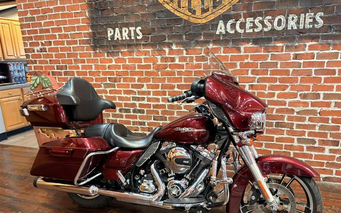 FLHXS 2014 Street Glide Special