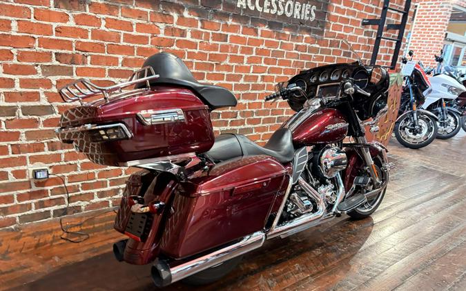 FLHXS 2014 Street Glide Special