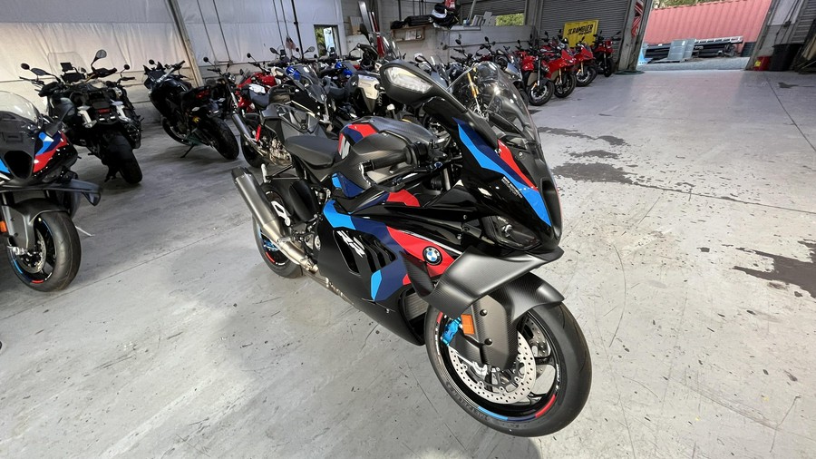 2025 BMW M 1000 RR