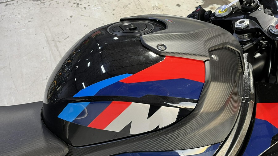 2025 BMW M 1000 RR