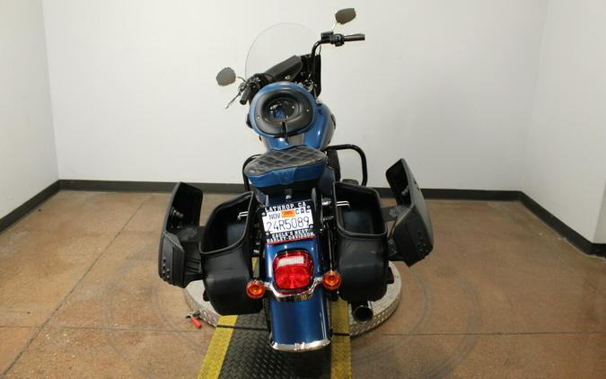 Harley-Davidson® 115th Anniversary Heritage Classic 114 2018 FLHCSANV 052724T LGNDBLUSNGL/BLK