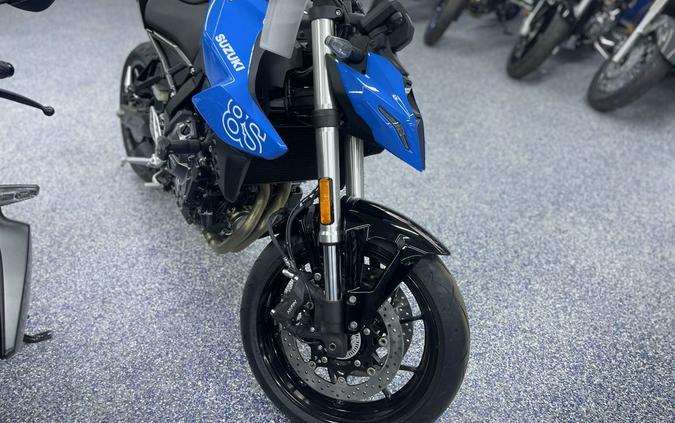 2025 Suzuki GSX-8S