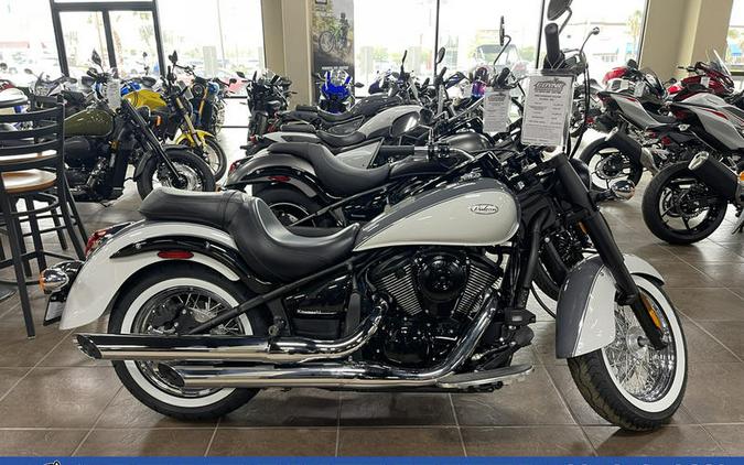 2024 Kawasaki Vulcan® 900 Classic