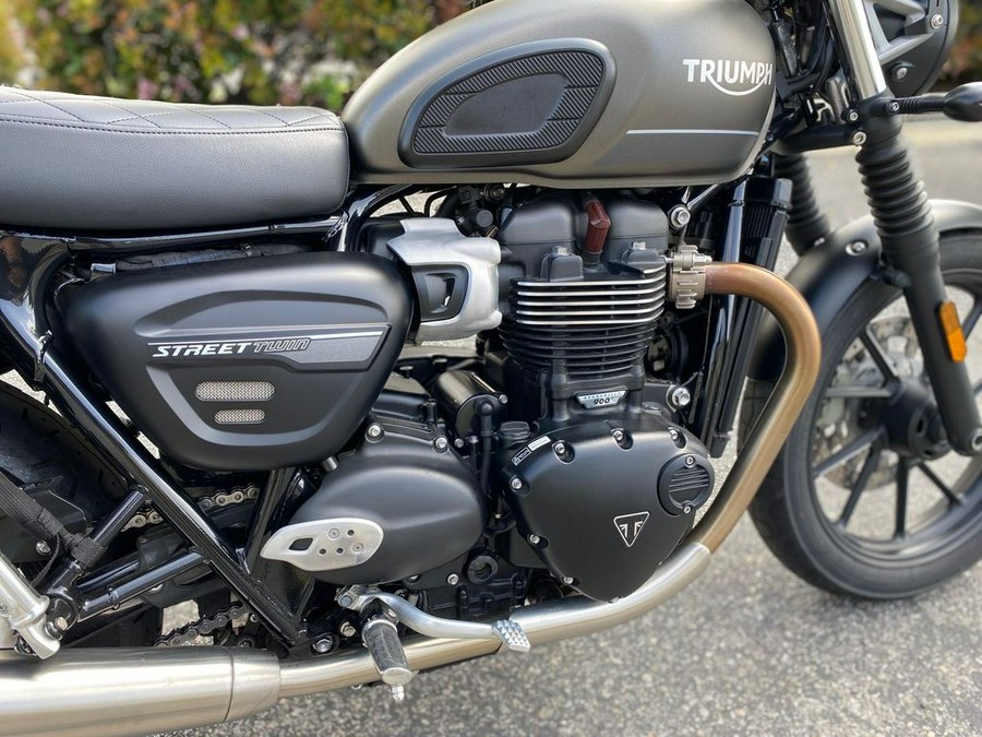 2022 Triumph Street Twin Matte Ironstone