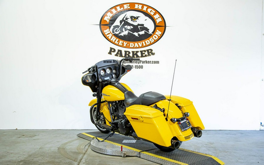 2013 Harley-Davidson® FLHX - Street Glide®