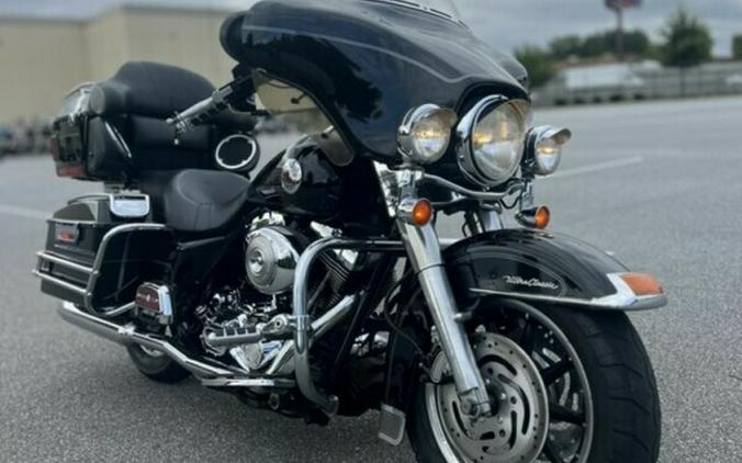 FLHTCU 2004 Electra Glide® Ultra Classic Peace Officer SE