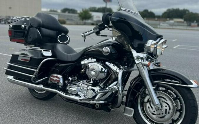 FLHTCU 2004 Electra Glide® Ultra Classic Peace Officer SE