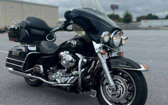 FLHTCU 2004 Electra Glide® Ultra Classic Peace Officer SE