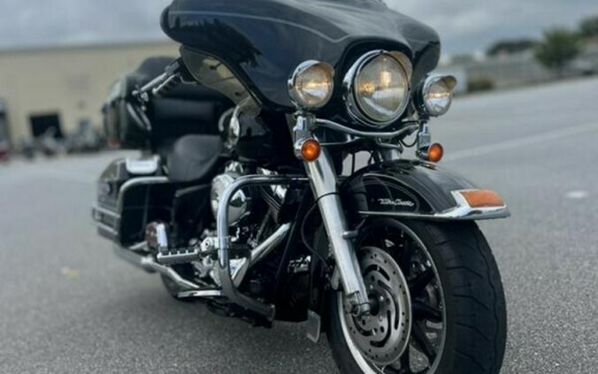 FLHTCU 2004 Electra Glide® Ultra Classic Peace Officer SE