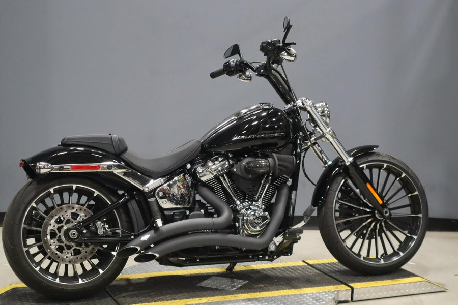 2025 Harley-Davidson Breakout Vivid Black