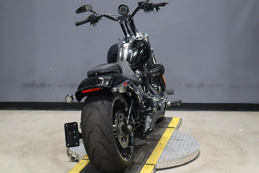 2025 Harley-Davidson Breakout Vivid Black