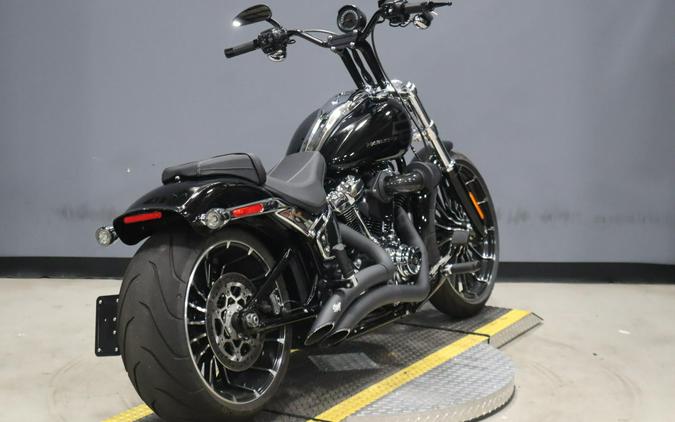 2025 Harley-Davidson Breakout Vivid Black