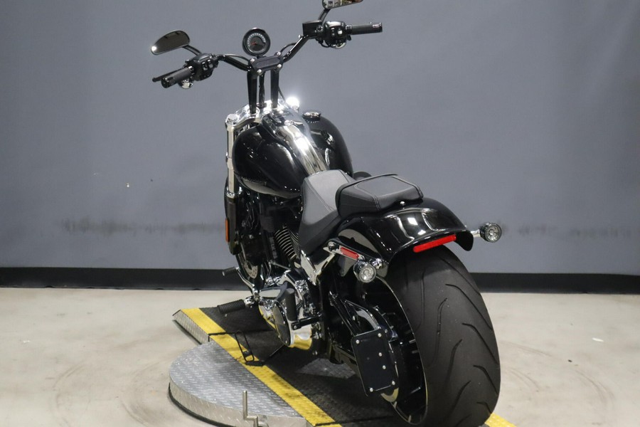 2025 Harley-Davidson Breakout Vivid Black