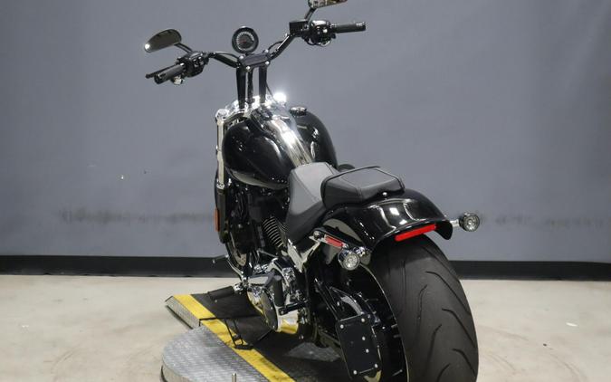 2025 Harley-Davidson Breakout Vivid Black