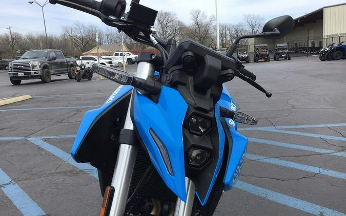 2025 SUZUKI GSX-8S