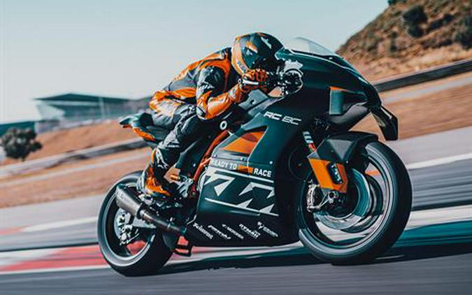 2023 KTM RC 8C