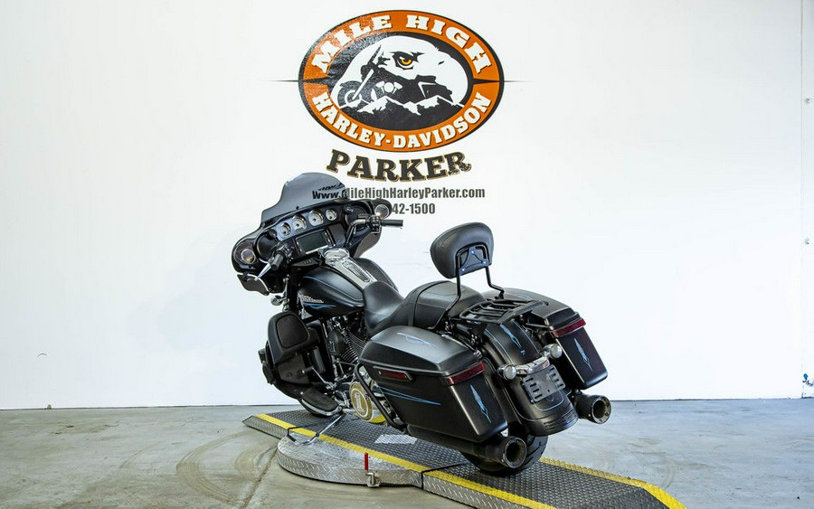 2015 Harley-Davidson® FLHXS - Street Glide® Special