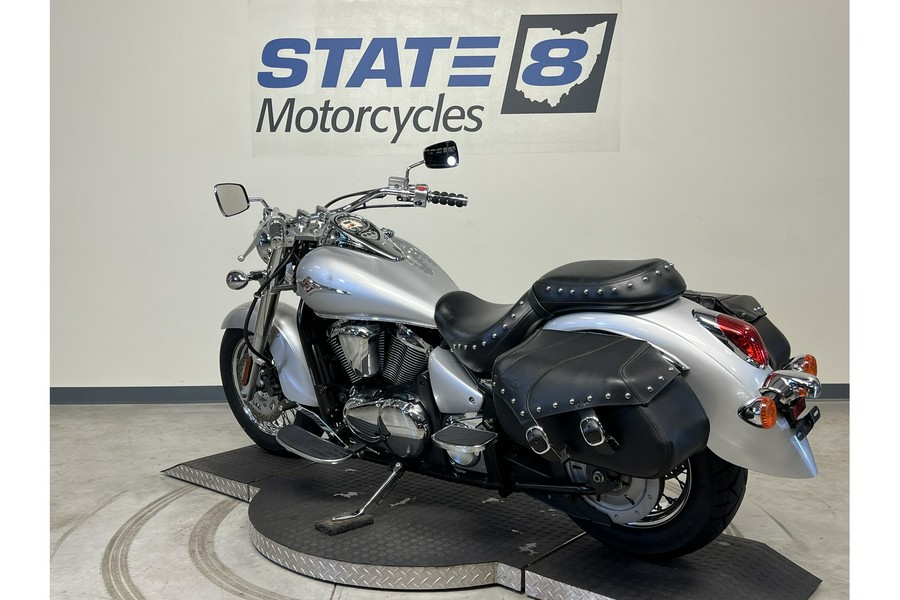 2006 Kawasaki Vulcan® 900 Classic VN900B