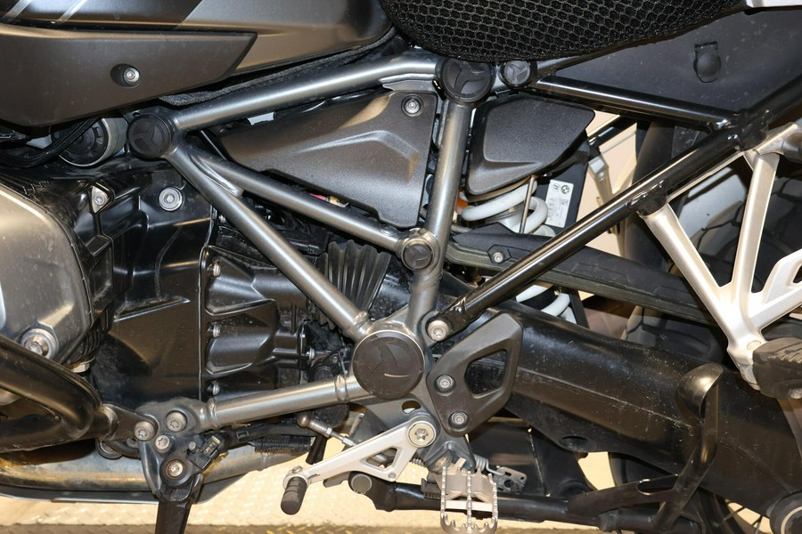 2021 BMW Motorrad BMW R 1250 GS Adventure