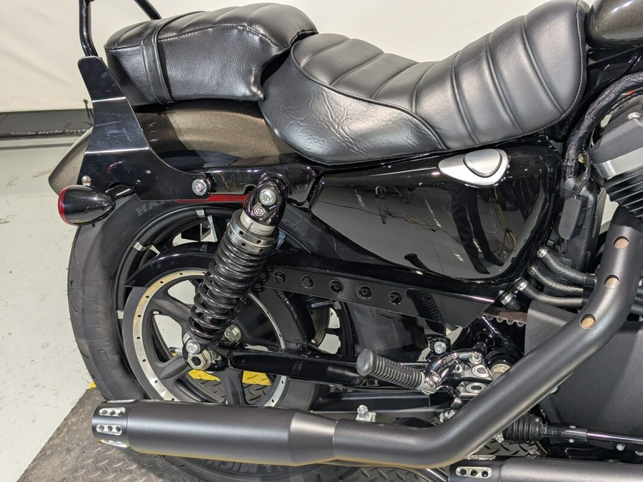 2020 Harley-Davidson® Iron 883™ River Rock Gray