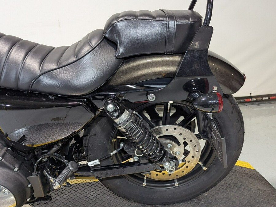 2020 Harley-Davidson® Iron 883™ River Rock Gray