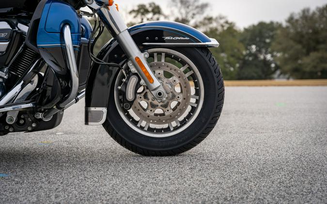 Used 2018 Harley-Davidson Tri Glide Ultra FLHTCUTG Trike For Sale In Florence, SC