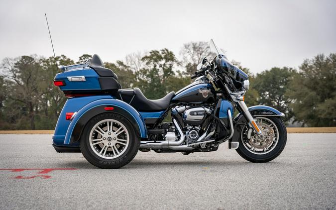 Used 2018 Harley-Davidson Tri Glide Ultra FLHTCUTG Trike For Sale In Florence, SC
