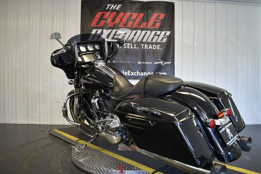 2017 Harley-Davidson FLHXS - Street Glide Special