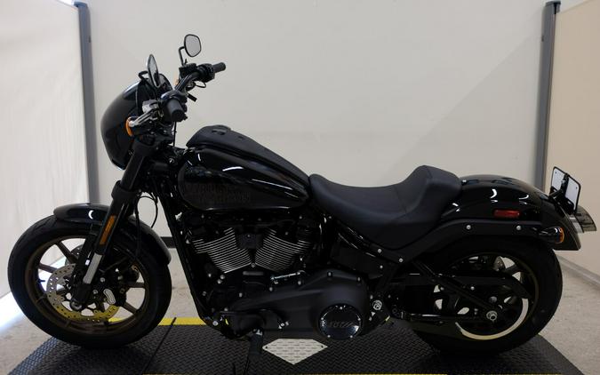 2023 FXLRS Low Rider® S - In Vivid Black