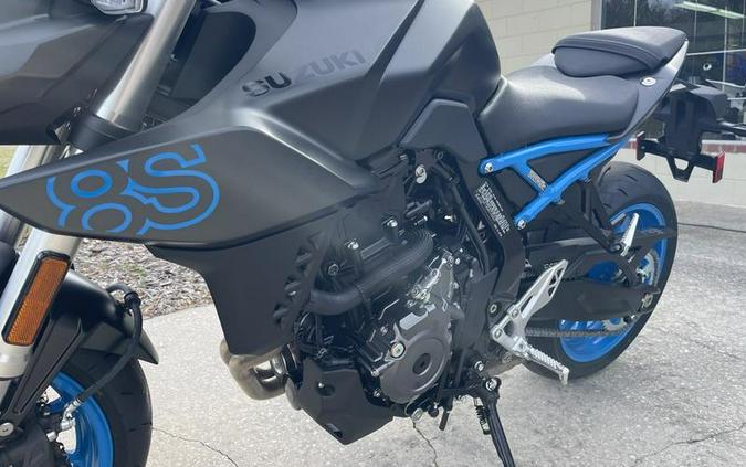 2024 Suzuki GSX-8S