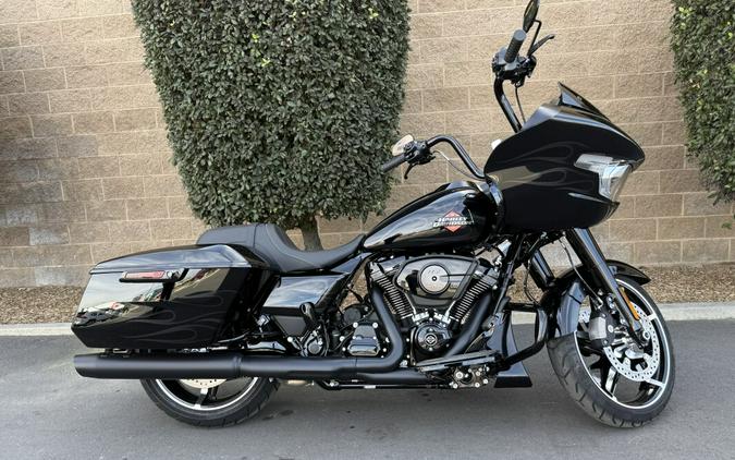 FLTRX 2025 Road Glide™