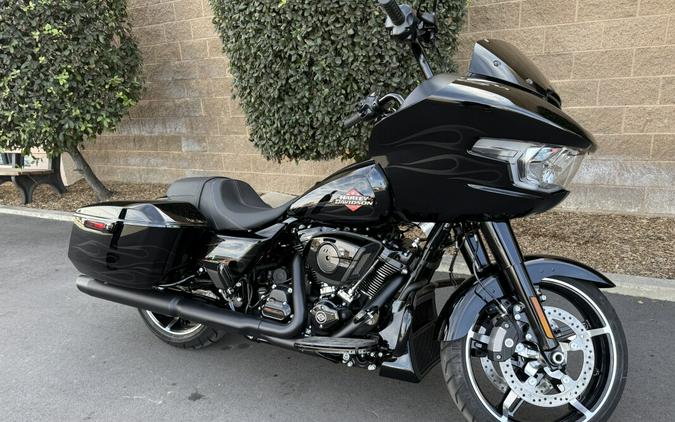 FLTRX 2025 Road Glide™