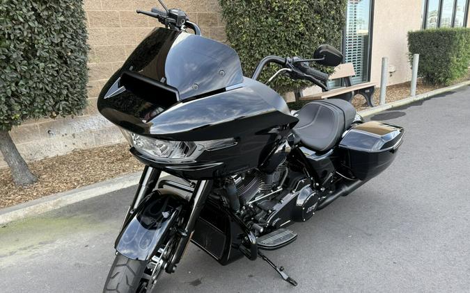 FLTRX 2025 Road Glide™