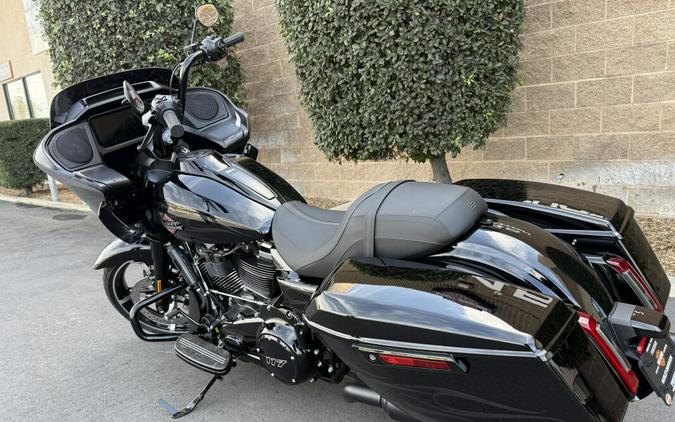 FLTRX 2025 Road Glide™